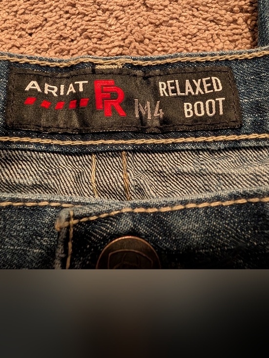 Men's Ariat FR M4 Relaxed Boot Jeans Size 40x30 - Picture 3 of 12